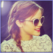  Cute Emma Watson شبیہ