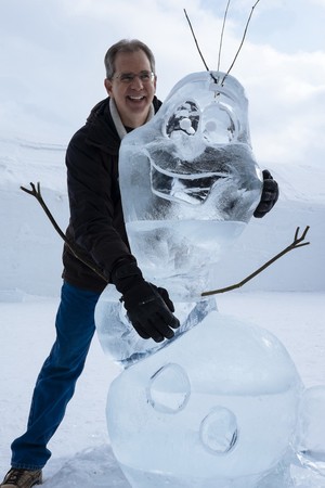  The crew of Frozen - Uma Aventura Congelante visiting the disneyfrozen suite at the Hotel de Glace