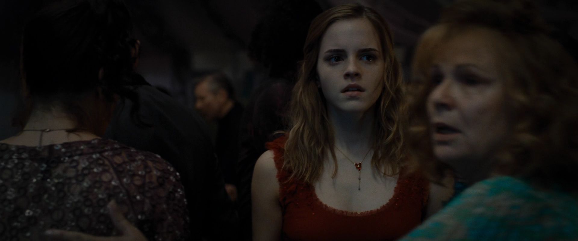 হের্মীয়নে গ্রানজার Photo: Hermione in Red Dress.