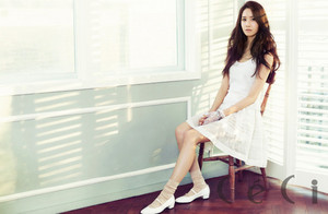  YoonA the flor