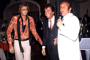 Barry Hanging Out With Dick Clark And Clive Davis