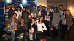 NCIS cast  visited the Childrens Hospital 