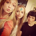 Chandler with Hana with their friend Olivia ❤  - chandler-riggs photo