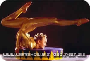  Circus contortion act
