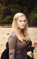Clarke Griffin - the-100-tv-show photo