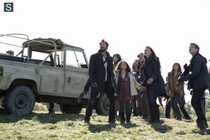 Falling Skies - Episode 4.01 - Ghost in the Machine - Promo Pics