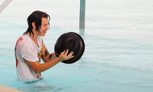  Harry doing flips Brasil (May 7th)