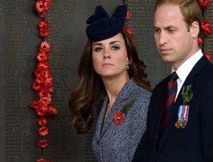  Prince William and Kate Mark ANZAC giorno