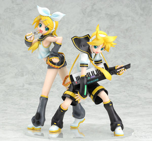  Rin and len figures