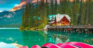  A Nice Remote kabin oleh The Lake