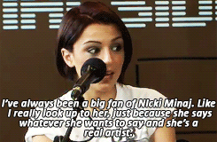 Cher Lloyd expressing her love for Nicki Minaj