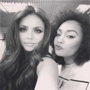 Jesy and Leigh - Anne today ❤