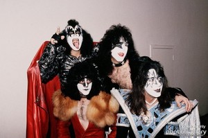  吻乐队（Kiss） ~Paul, Ace, Gene and Eric