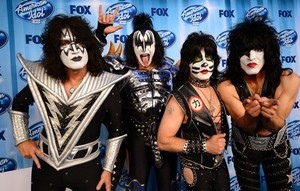  吻乐队（Kiss） on American Idol 2014