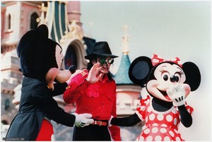  Michael Jackson At Disneyland In Paris, France