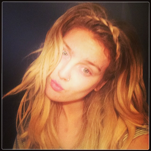  New selfie Perrie पोस्टेड on her Instagram ❤