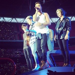  One Direction, Where We Are Tour Лондон (07.06.2014) - x