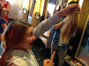  Shailene cutting her hair