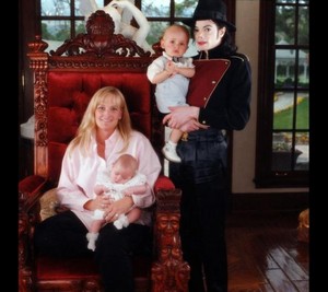 The Jackson Family At Neverland Back In 1998