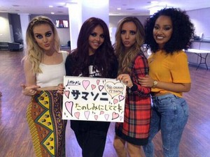  The girls backstage of the O2 Arena