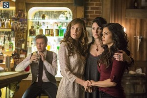 Witches Of East End - Episode 2.01 - Promotional Fotos