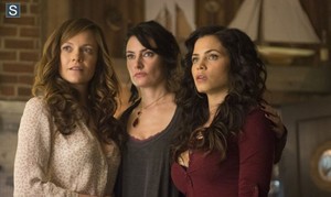 Witches Of East End - Episode 2.01 - Promotional foto's