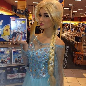  Anna Faith - Real Life Elsa