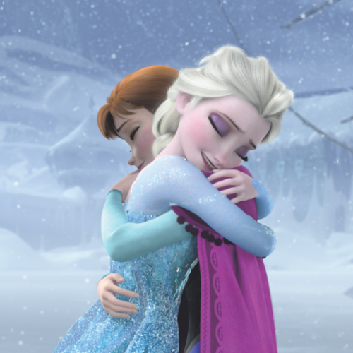 抱き合う姉妹アナと雪の女王
