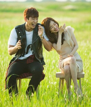 Jinwoon & Sunhwa's photos for 'Marriage, Not Dating'