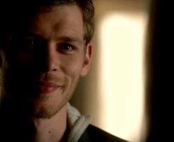 Klaus and Hayley 
