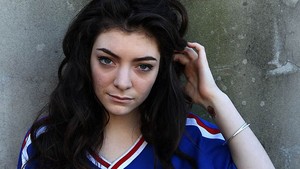  Lorde Hintergrund