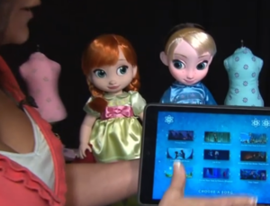  New Anna and Elsa toddler muñecas from the disney Store