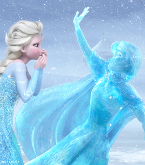  Queen Elsa and Anna