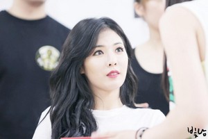 140801 HyunA @ 1st Fansign in Lotte Mall