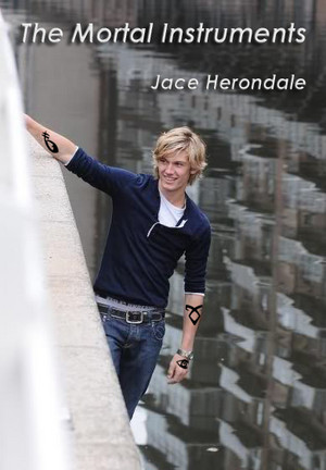  Alex Pettyfer is the perfect Jace