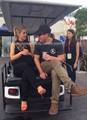 Emily and Stephen at SDCC 2014 - stephen-amell-and-emily-bett-rickards photo