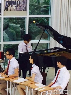  TAEMIN PLAYING Pianoforte AT THE ULTIMATE GROUP