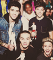 Zayn,Louis,Liam,Niall          - zayn-malik photo