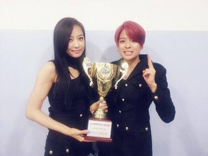  f(x) 1st win with 'Red Light' @ 表示する Champion