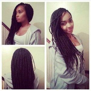  New picture of Leigh with her new hair♥