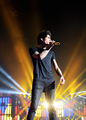 Zayn performs onstage at Met Life Stadium on August 4, 2014 in New Jersey. - zayn-malik photo
