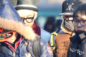  120203 B.A.P – On the way to musik Bank