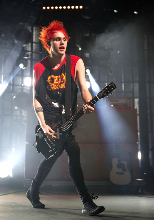 Michael Clifford Images on Fanpop.