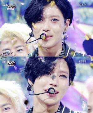 140829 Taemin won first with Danger in KBS Music Bank 