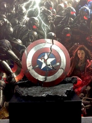  Captain America's Shield at SDCC 2014