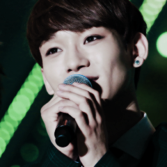 Chen (EXO)        