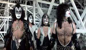  吻乐队（Kiss） Meets the Phantom of the Park 1978