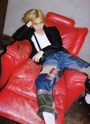  Taemin - Dazed and Confused