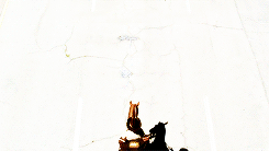  Andrew ইংল্যাণ্ডের লিংকনে তৈরি একধরনের ঝলমলে সবুজ রঙের কাপড়