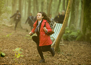  Doctor Who - Episode 8.10 - In The Forest of the Night - Promo Pics